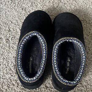 Madden Girl Black Slippers with Blue and Yellow Trim